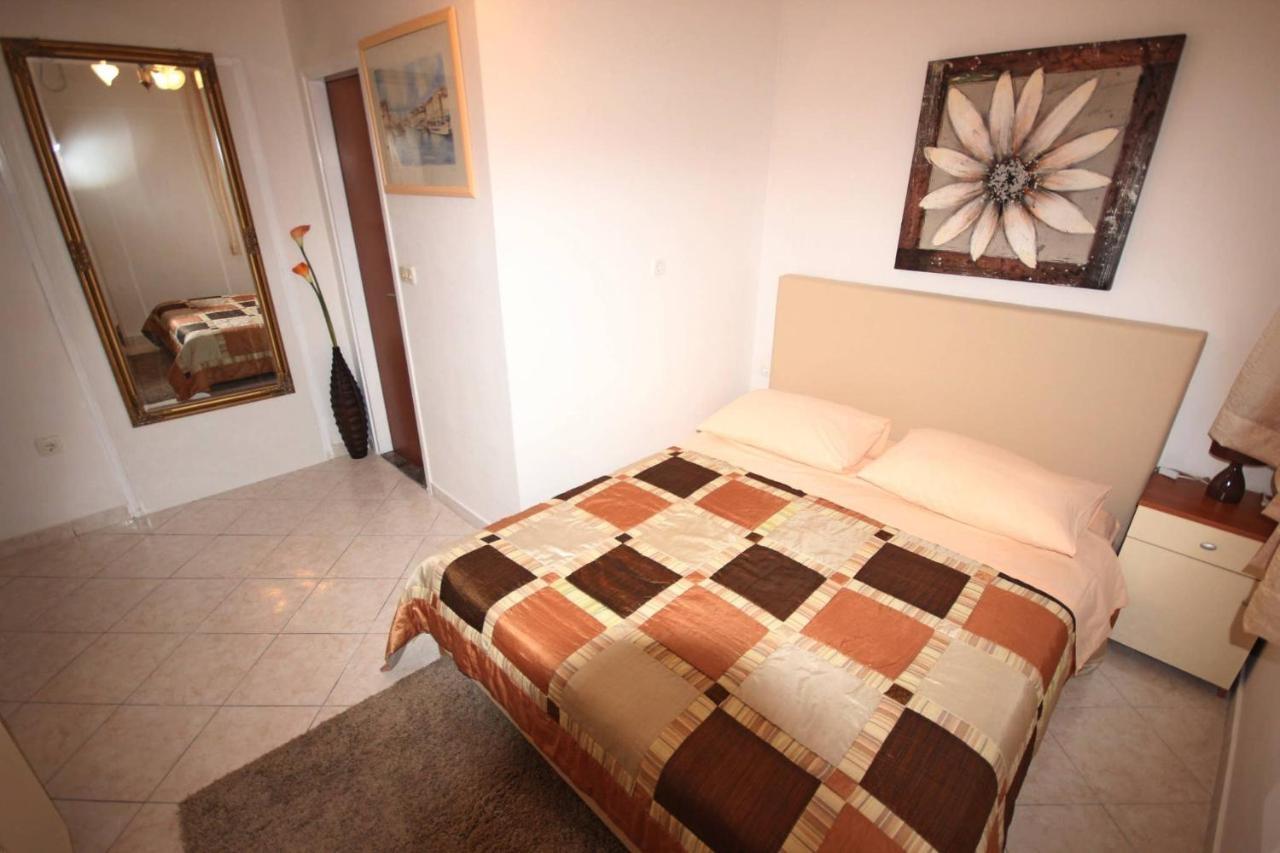 Small Apartment For A Great Holiday Zára Kültér fotó